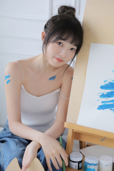 美丽的小蜜桃2英文翻译300字怎么写的呀